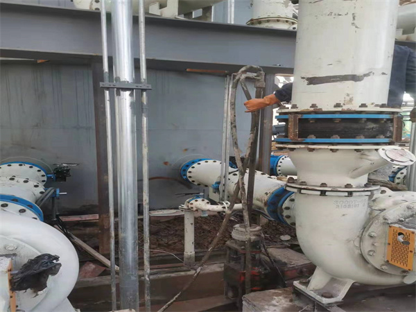 北塔设备基础沉降下沉注浆加固增加荷载