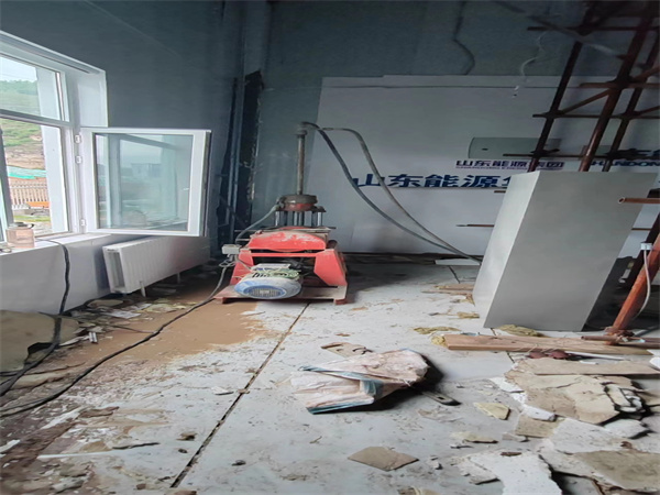 北塔地基基础下沉墙体裂缝加固注浆顶升施工